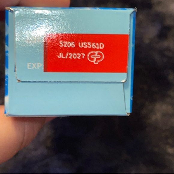 Colgate toothpaste - Picture 7 of 9